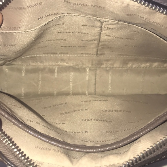 Michael Kors Large Jet Set Crossbody Satchel - Picture 7 of 8